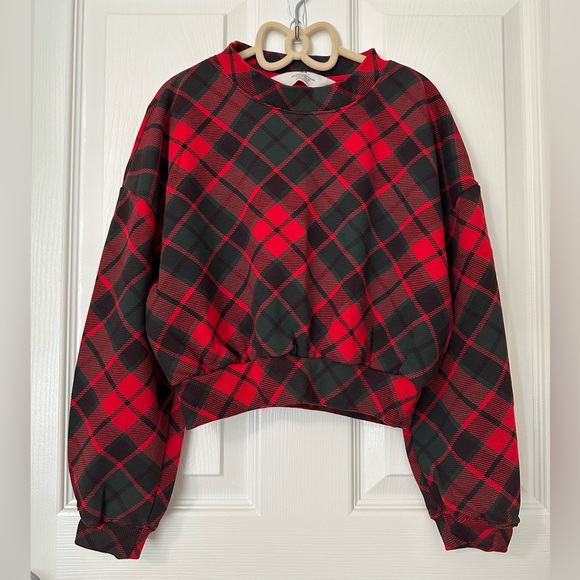 H&M Red, Black And Green Plaid Top - Picture 1 of 8